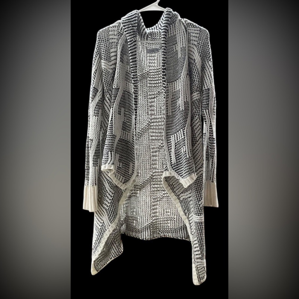 Tobi Black White Knit Long Cardigan Open Front Boho Size Small Cozy